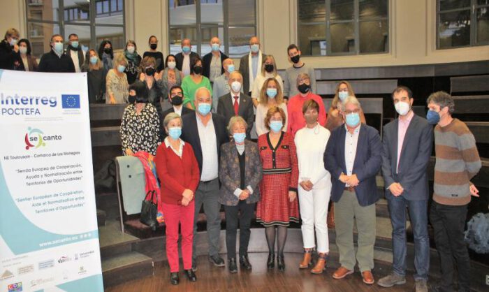 Broto ofreció su apoyo al proyecto en Zaragoza.