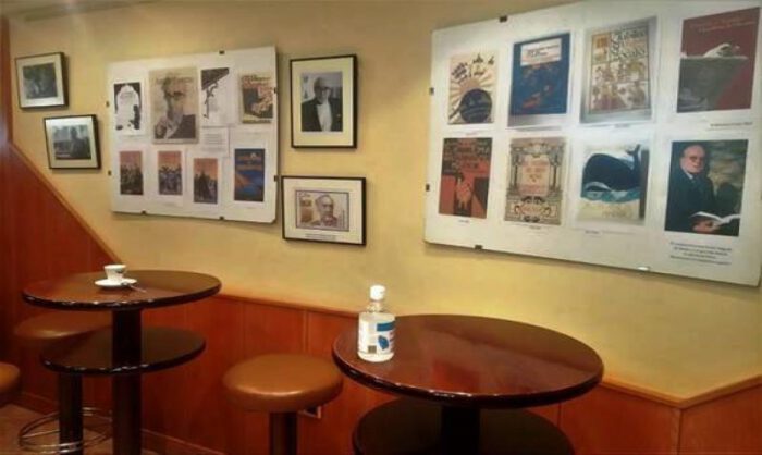 La muestra se expone en el cafetí­n