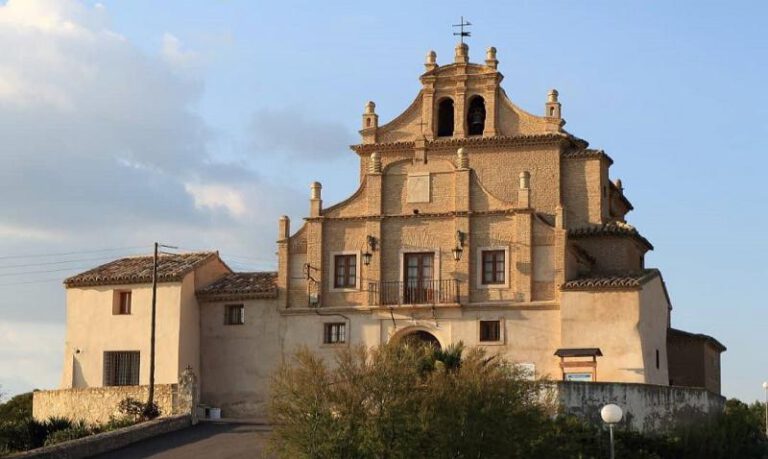 Santuario Virgen de la Sabina (Ayuntamiento de Farlete). Santuario Virgen de la Sabina (Ayuntamiento de Farlete).