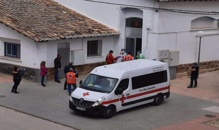 Ha sido trasladado por personal de Cruz Roja.