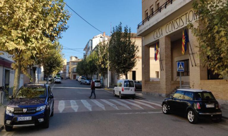 Imagen de una de las principales avenidas de Grañén. Imagen de una de las principales avenidas de Grañén.