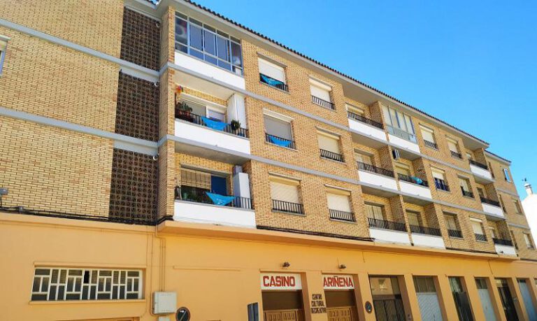 La vigilancia se mantendrá durante todo el fin de semana. La vigilancia se mantendrá durante todo el fin de semana.