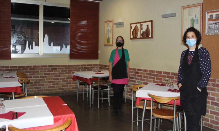 Imagen del comedor interior del bar Cañardo.