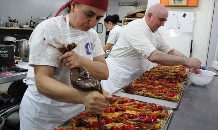 La Pastelerí­a Berdún cuenta con postres únicos.