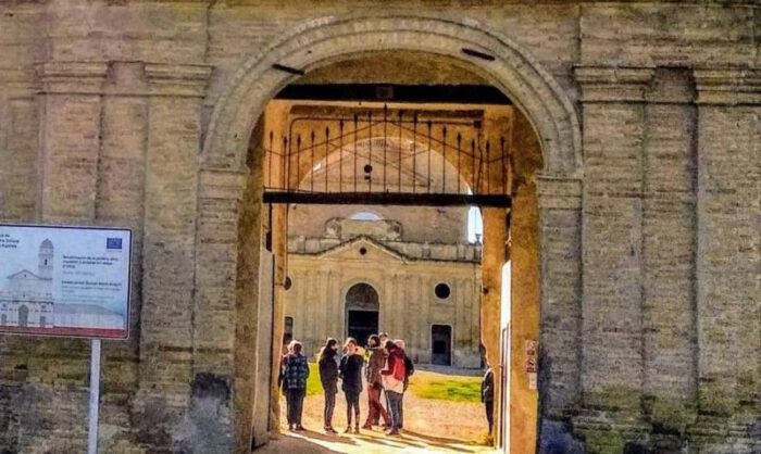 La Cartuja sigue recibiendo visitantes.