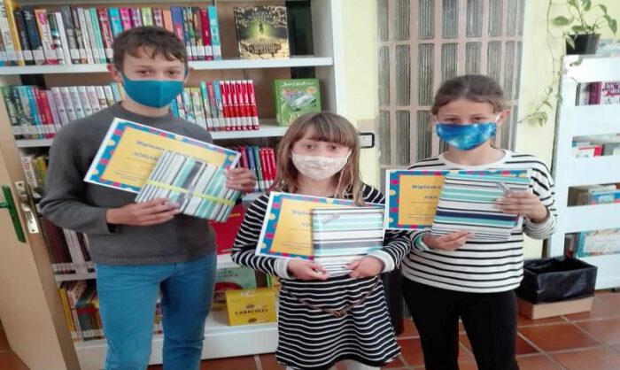 Diplomas para los más lectores de la biblioteca de Grañén.