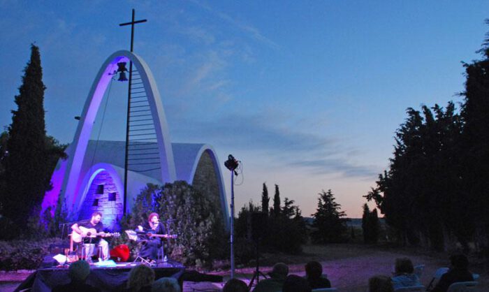 Así­ de espectacular lució la ermita de Santa Ana.