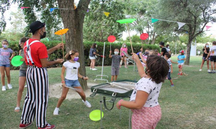 Los más pequeños disfrutaron de la feria del circo.