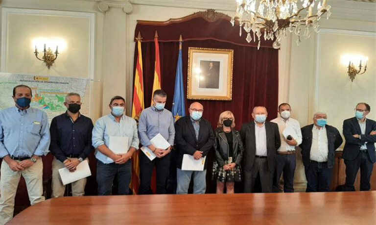 Los convenios han sido firmados este jueves en Huesca. Los convenios han sido firmados este jueves en Huesca.