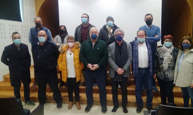Imagen de la reunión mantenida en Los Monegros. Imagen de la reunión mantenida en Los Monegros.