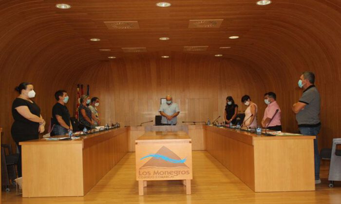 Se guardó un minuto de silencio por los fallecidos.