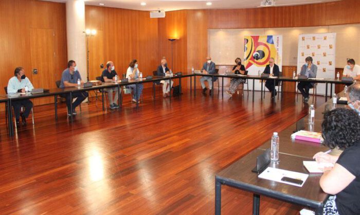 Las primeras mesas sectoriales serán en septiembre.