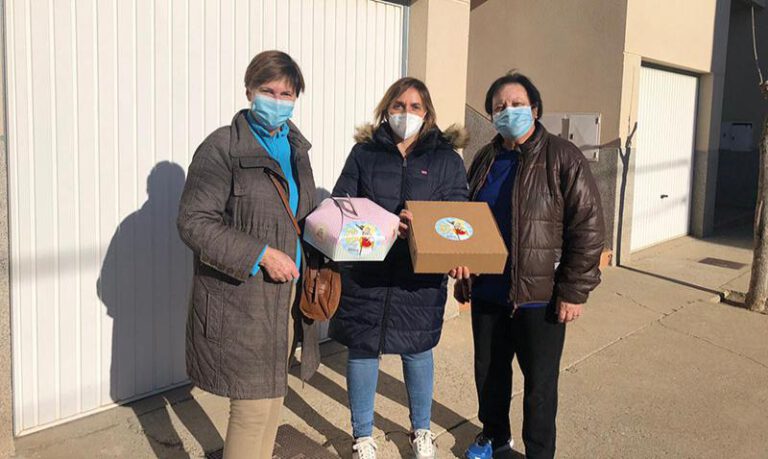 Varios de los roscones tienen además premio. Varios de los roscones tienen además premio.