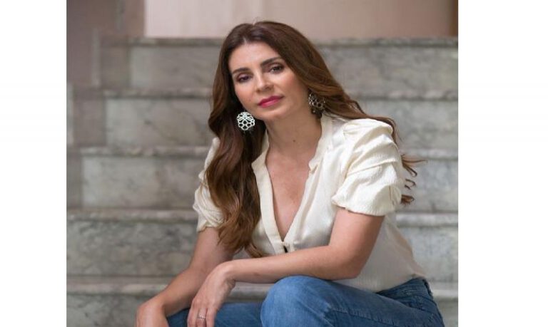 La soprano tiene sus orígenes familiares en la localidad. La soprano tiene sus orígenes familiares en la localidad.