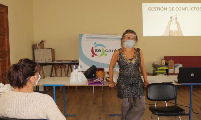 Imagen del taller de gestión de conflictos organizado.