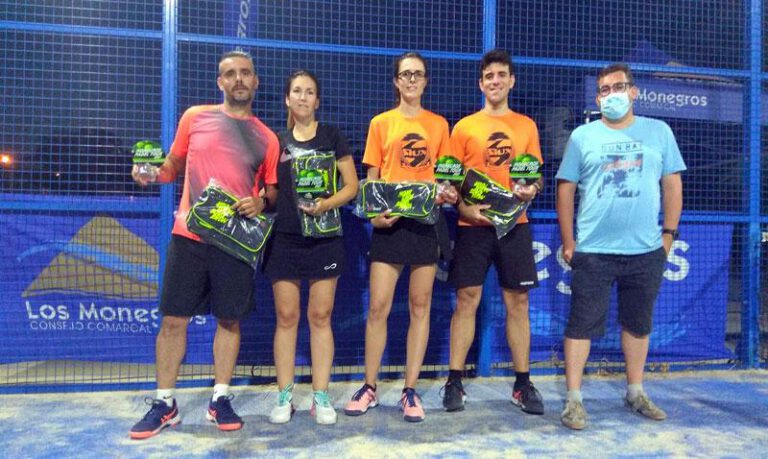 Imagen de las dos parejas finalistas en Tardienta. Imagen de las dos parejas finalistas en Tardienta.