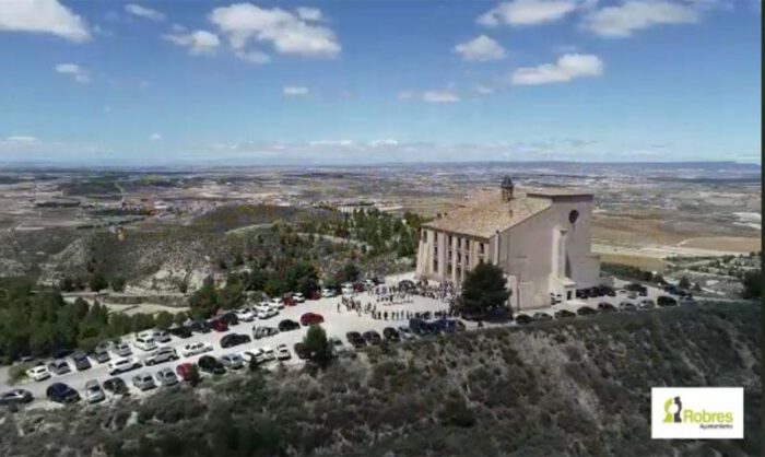 El dance actúa cada año junto al santuario monegrino.
