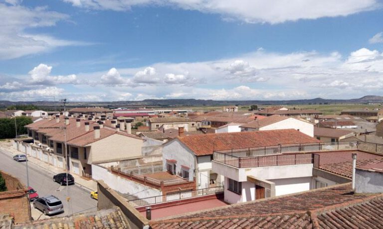 Vista de la localidad de Grañén. Vista de la localidad de Grañén.