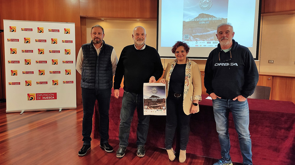 Escalzo, Sanjuan, Avellanas y Nájera durante la rueda de prensa celebrada en Huesca.