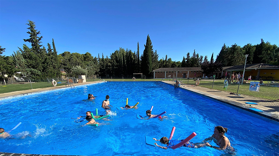 Los cursos de natación infantil vuelven a formar parte del catálogo de actividades.