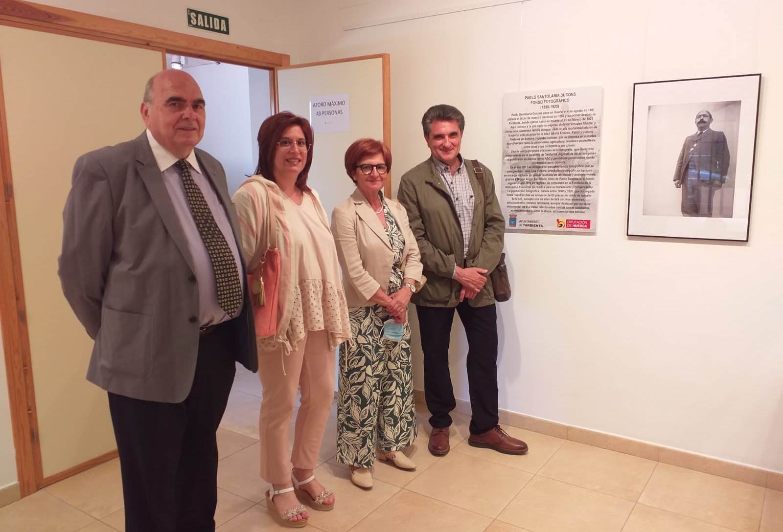 Imagen del acto oficial de inauguración de la exposición de Tardienta. 