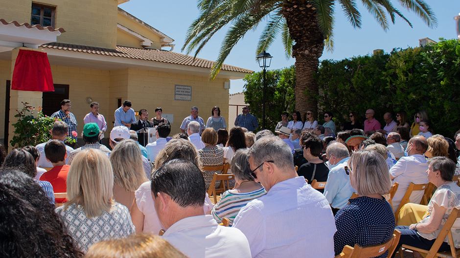 El acto contó con la participación de vecinos, amigos, familiares y autoridades.