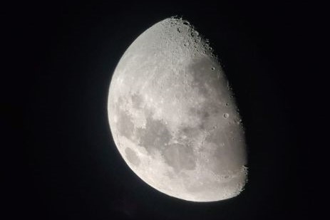 La luna, fotografiada durante la observación de Tardienta.