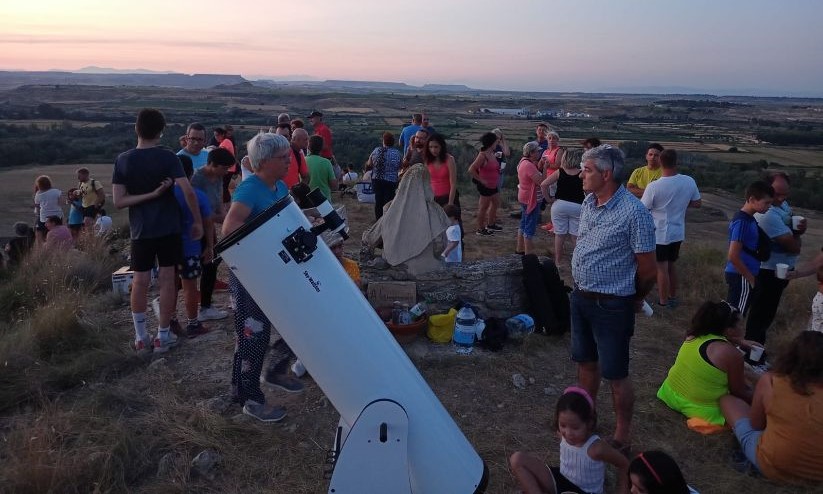 Asistentes a la observación en Sena, el pasado día 13.