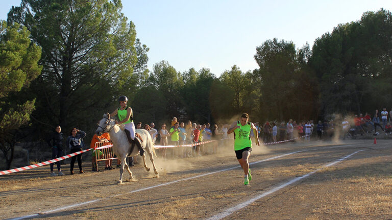 hombre_caballo_archivo_2019