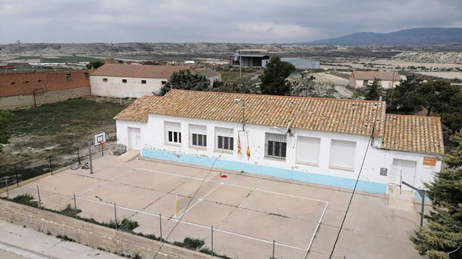 Un total de ocho alumnos acuden al colegio de la localidad de Farlete.