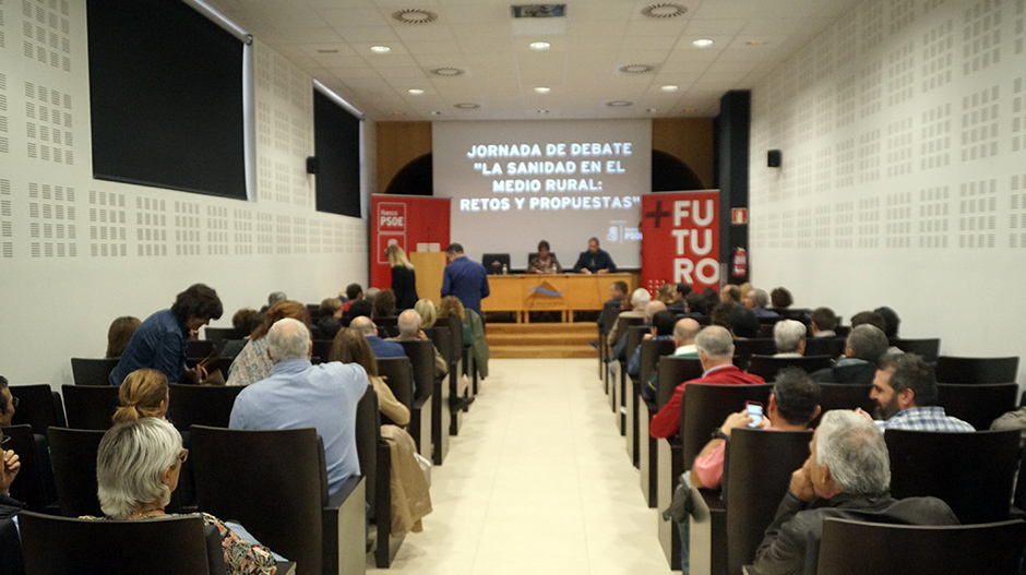 La jornada tuvo lugar en el salón de la sede comarcal de Sariñena.