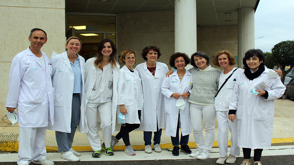 Raquel Martínez ha ejercido casi 18 años en el centro de salud de Grañén, donde hoy se ha despedido de sus compañeros.