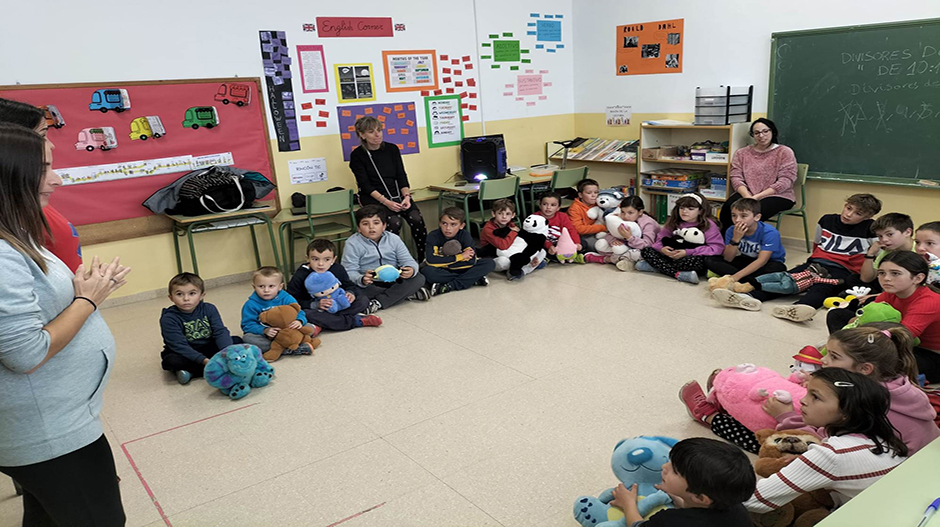 La sesión logró captar la atención del alumnado del centro educativo.