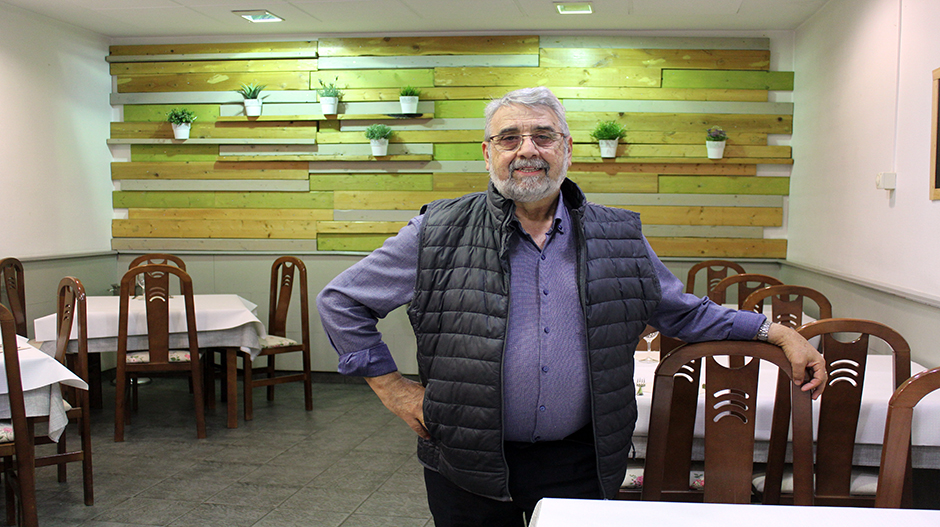 Juan José Escanero, en el comedor del Hotel Sariñena.