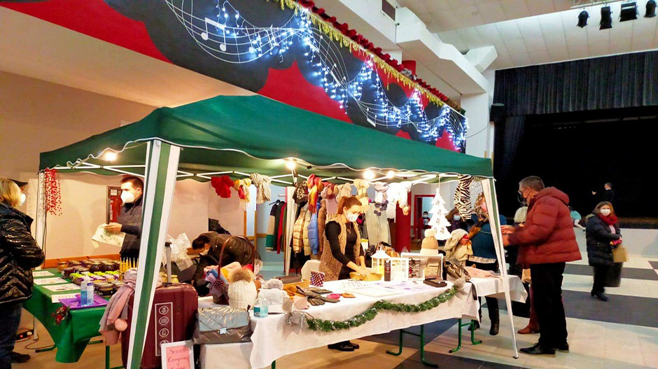 El mercado de Navidad abre la campaña en Tardienta (Imagen Tardienta Actualidad).