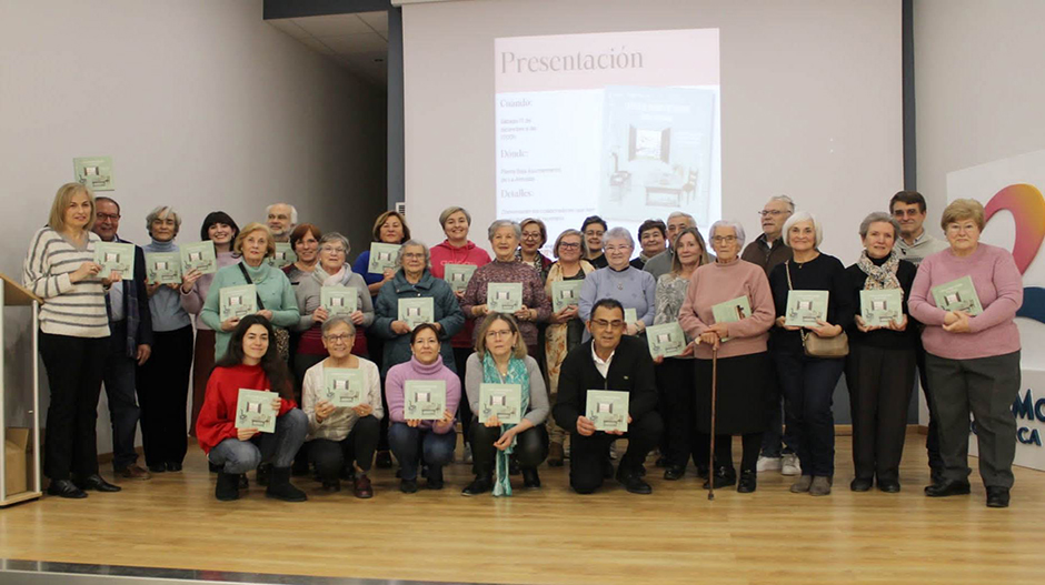 El acto contó con la participación de las vecinas y vecinos implicados en el proyecto.