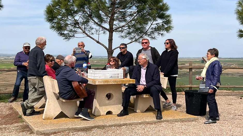 Los vecinos volverán a ir de romería a la ermita de Santa Elena.