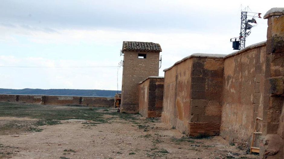 Imagen de las obras que se están llevando a cabo en el muro perimetral.