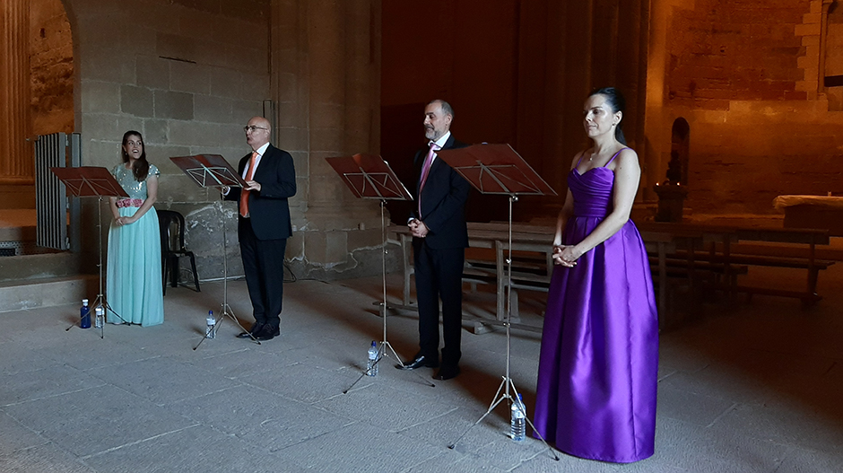 El grupo vocal Chiavette actuó este pasado sábado en la iglesia del monasterio de Sijena.