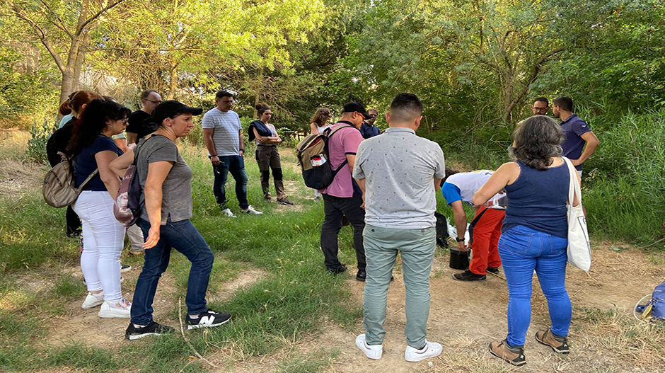 El alumnado ha realizado varias salidas de campo, donde han podido trabajar la identificación de especies y conocer diferentes tratamientos. 