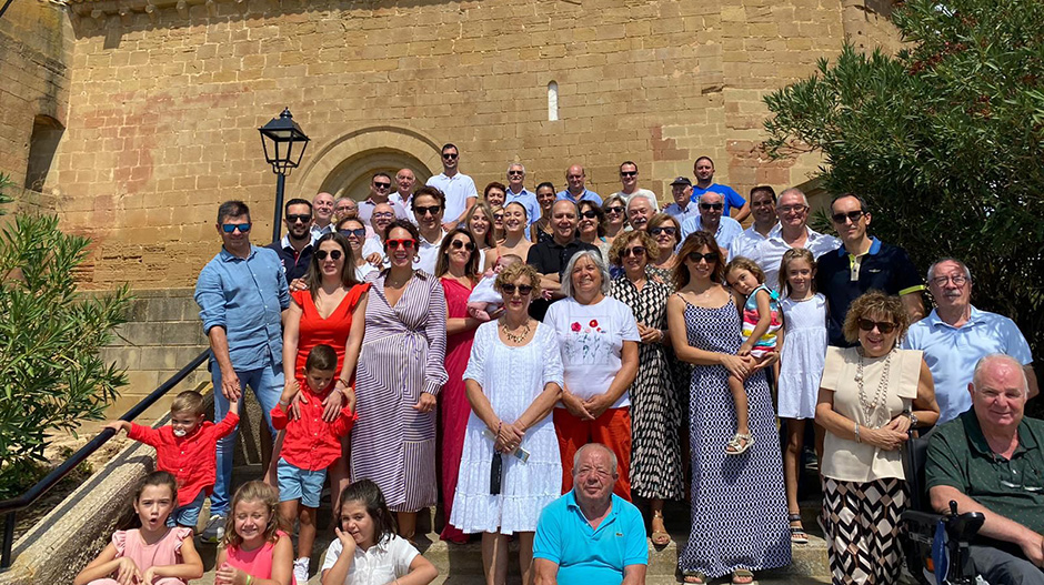 Los vecinos han lanzado este jueves el cohete anunciador de sus fiestas en honor de la Virgen de la Rosa.