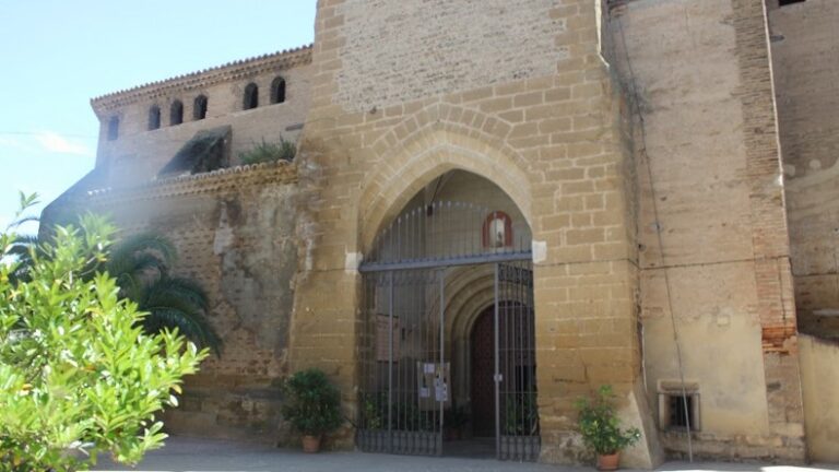 visita-bovedas-iglesia-Sena