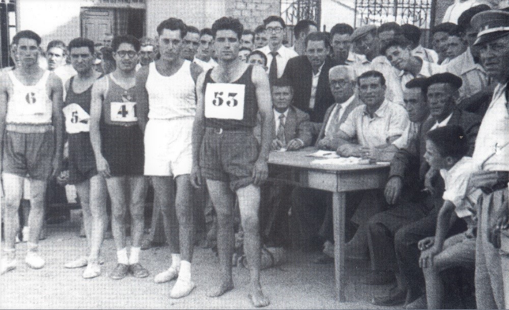 Imagen de los años 30 de la carrera pedestre de la localidad de Grañén.