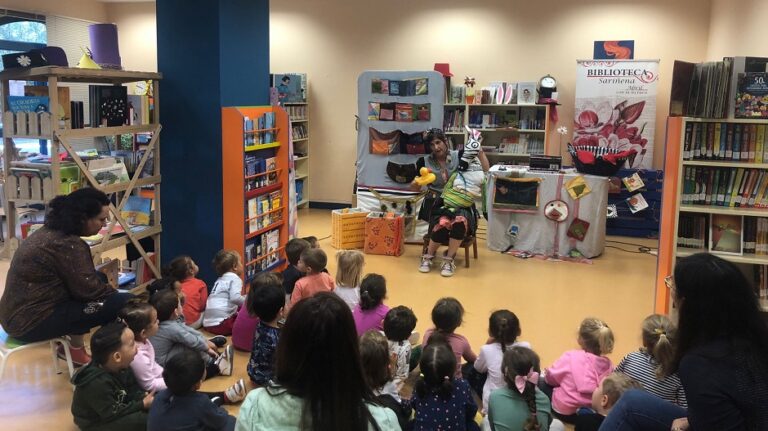 ACTUACION DIA DE LAS BIBLIOTECAS SARIÑENA