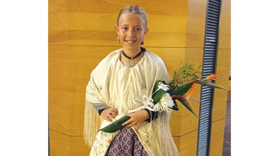 Aurora Usón, de La Almolda, tras obtener el segundo premio en canto Benjamín.