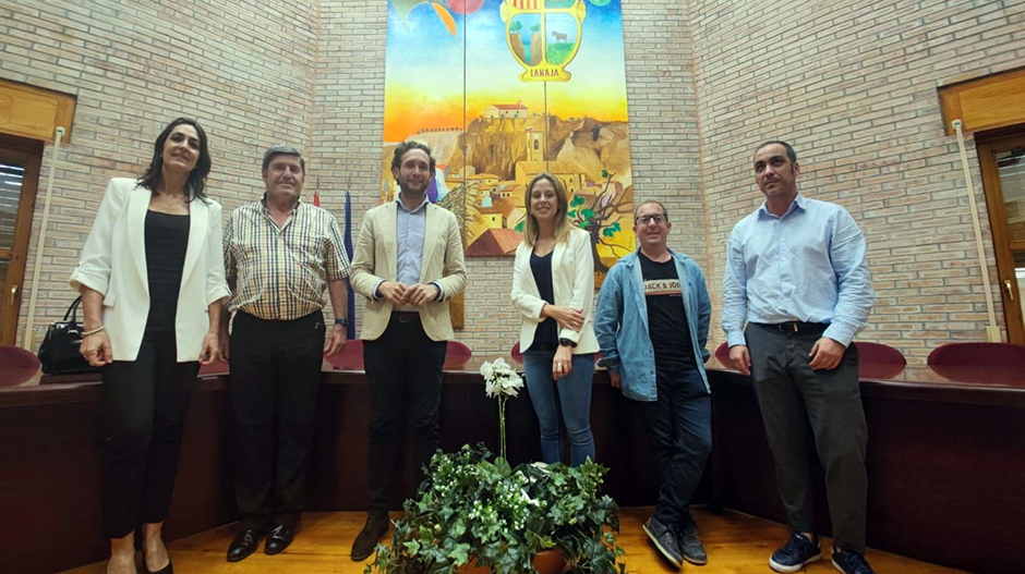 Claver también se reunió con los integrantes del nuevo equipo de gobierno de Lanaja.