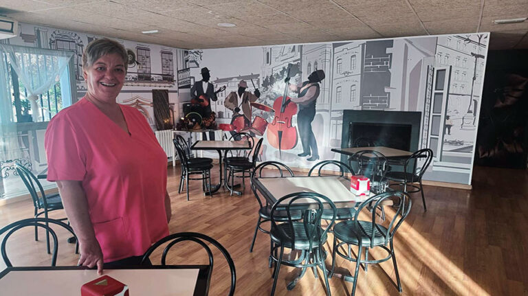 juli_hostelera_bar_piscinas_alcubierre