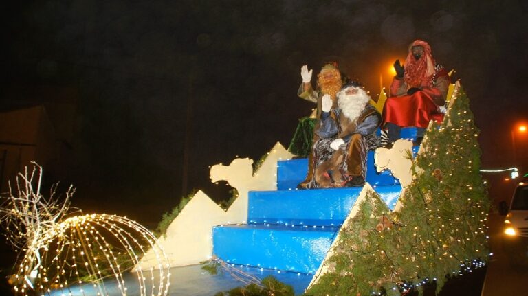La cabalgata de los Reyes Magos contó el año pasado con una amplia expectación en la capital monegrina