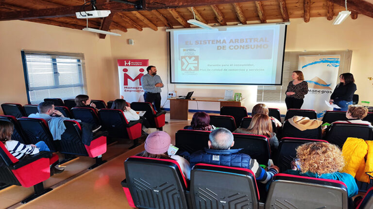 charla_consumo_arbitraje_comarca_01
