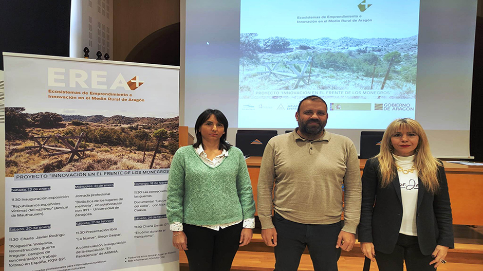 De izquierda a derecha, González, Loscertales y Arazo en la presentación de la programación en Sariñena.